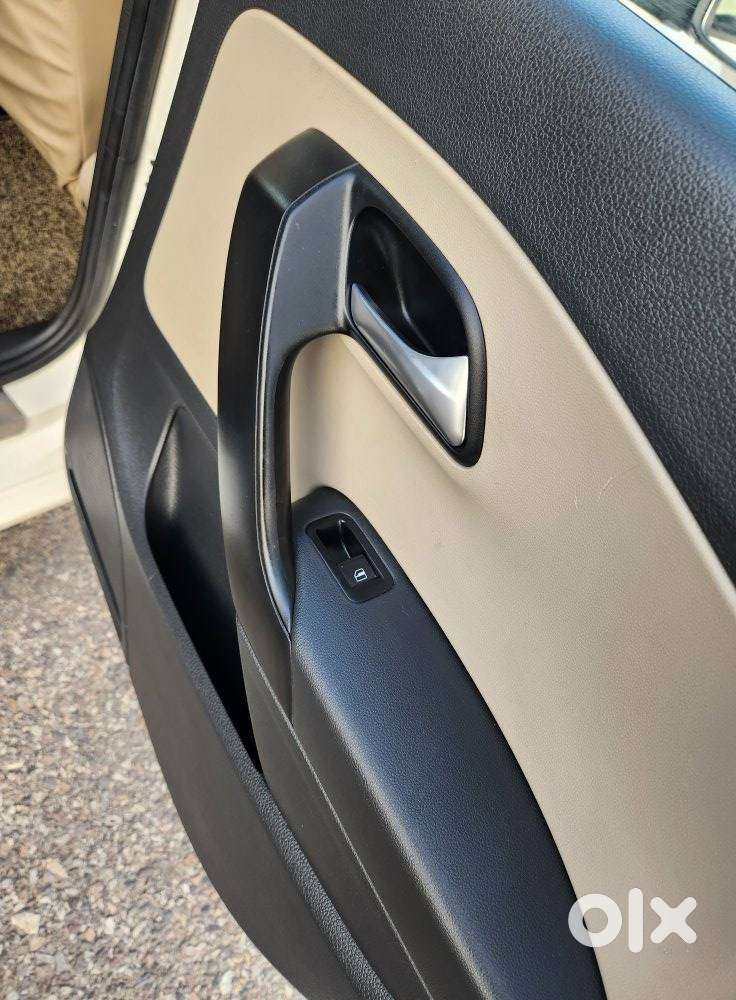 Volkswagen Polo Petrol Comfortline 1.2l, 2014, Petrol