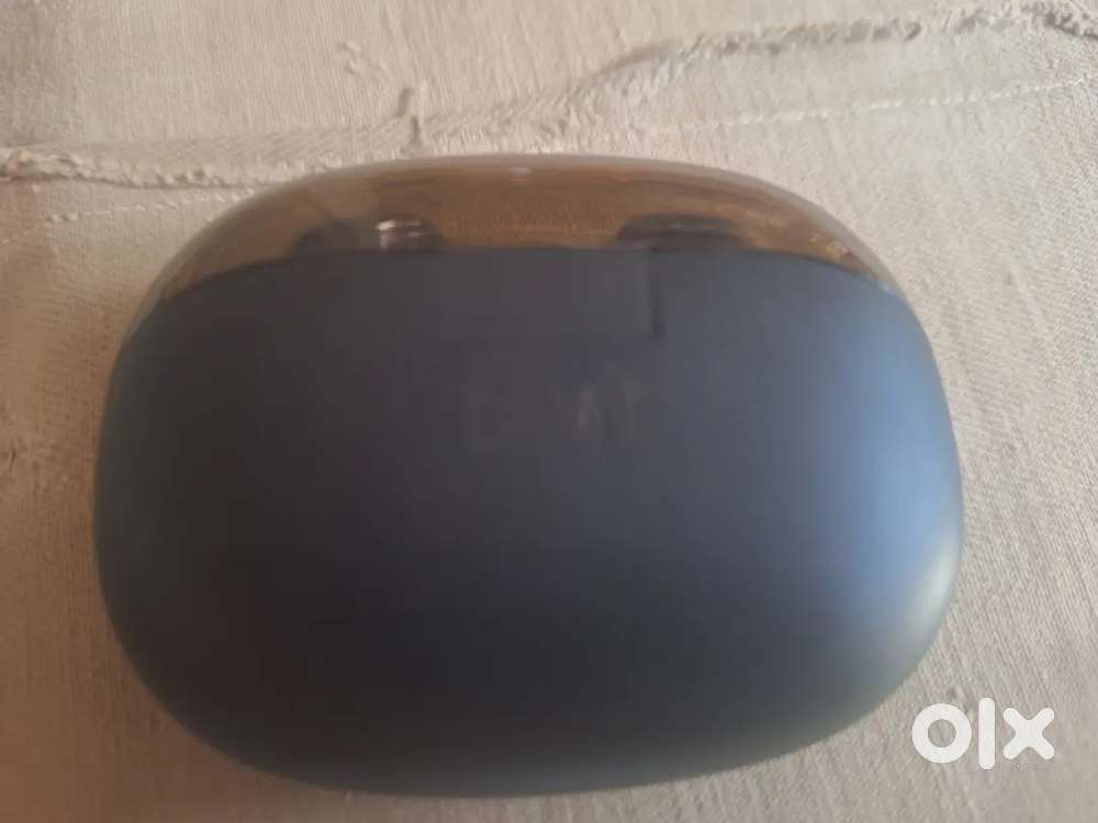 BoAT Bluthooth Airdopes/ ear pods, Black.