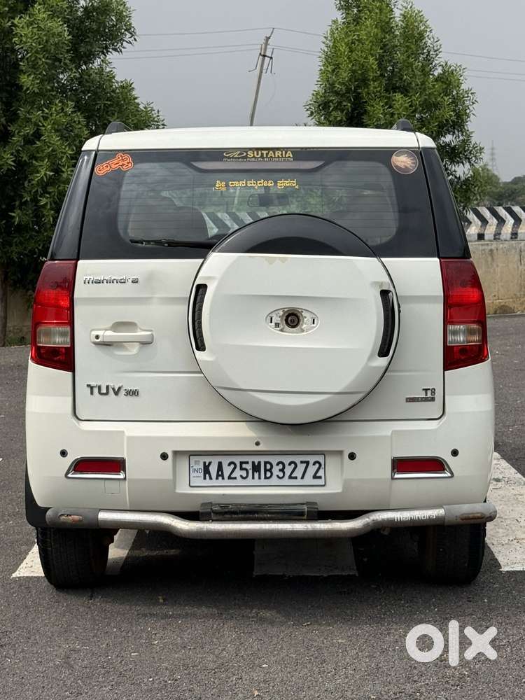 Mahindra Tuv 300 T8 Amt, 2016, Diesel