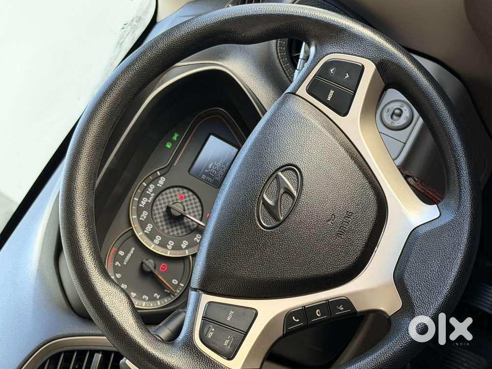 Hyundai Santro Asta, 2020, Petrol
