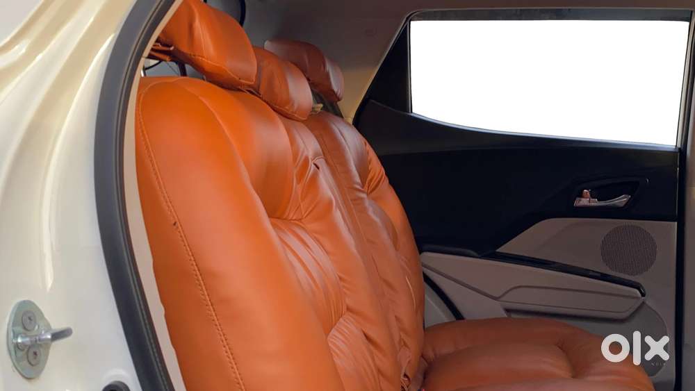 Mahindra Xuv300 W8 Option, 2022, Petrol