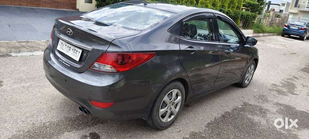 Hyundai Verna 1.6 Ex Vtvt, 2012, Petrol