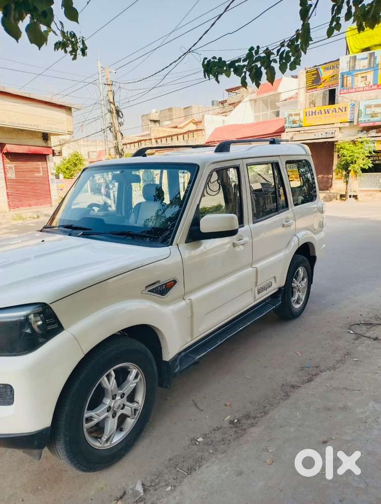 Mahindra Scorpio Diesel 2015