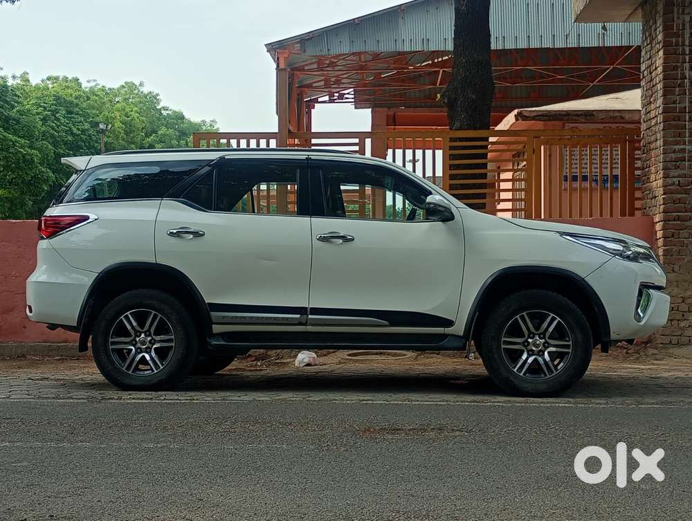 Toyota Fortuner 4x2 At 2.8 Diesel, 2019, Diesel