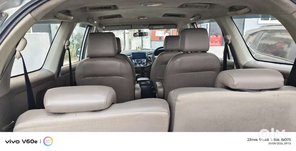 Toyota Innova 2015 Diesel 153000 Km Driven