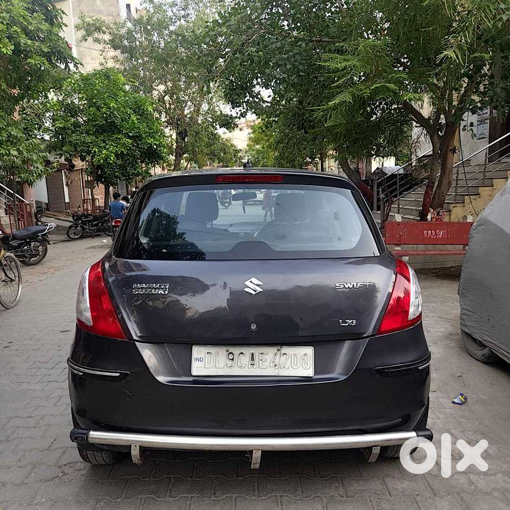 Maruti Suzuki Swift 1.2 Lxi (o), 2015, Cng & Hybrids