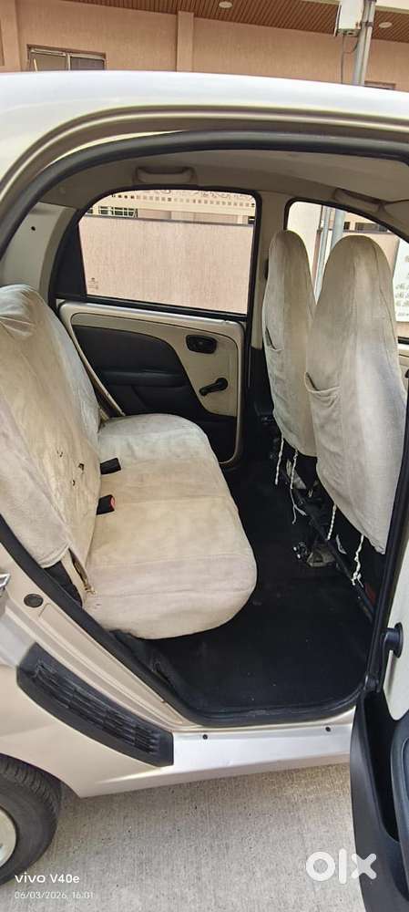 Tata Nano Xe, 2012, Petrol