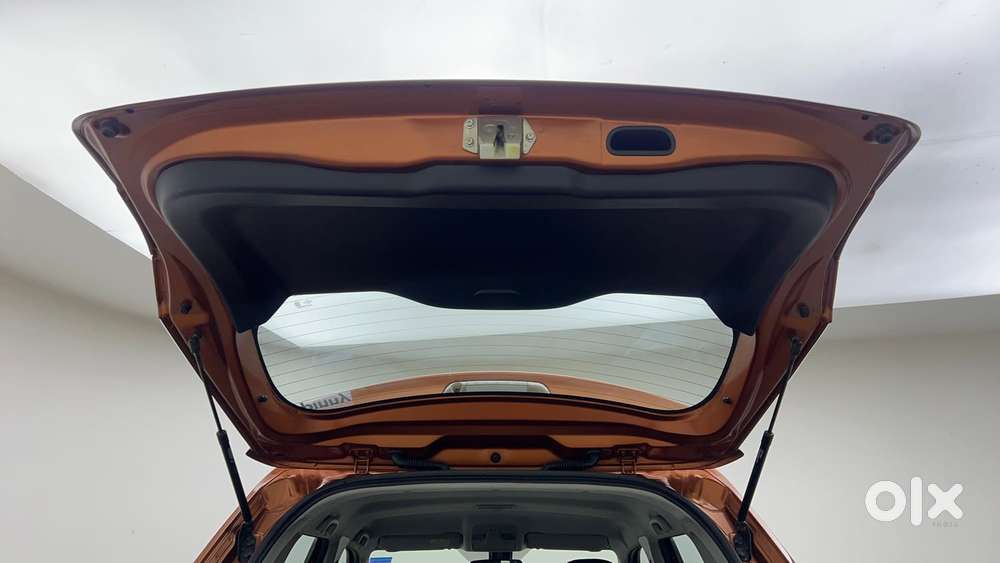Maruti Suzuki Vitara Brezza 1.5 Zxi Plus At, 2021, Petrol
