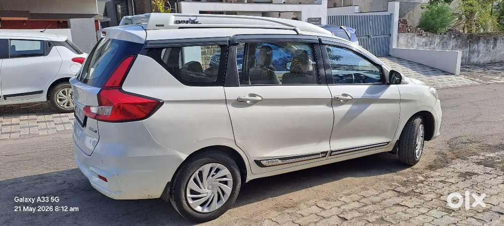 Maruti Suzuki Ertiga 2021 Cng & Hybrids 200000 Km Driven