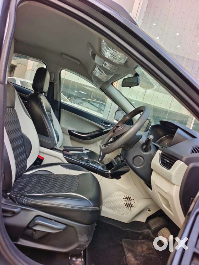 Tata Nexon 1.2 Revotron Xza Plus, 2022, Petrol