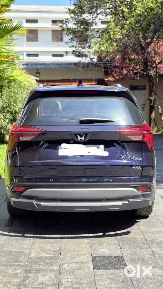 Mahindra Xuv700 Ax7l November 2022 Diesel Automatic Well Maintained.