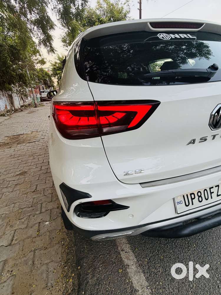 Mg Astor 1.5 Savvy Cvt S Red, 2021, Petrol