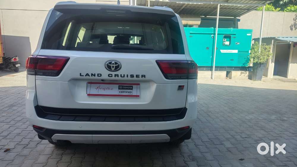 Toyota Land Cruiser 3.3 Zx Diesel, 2025