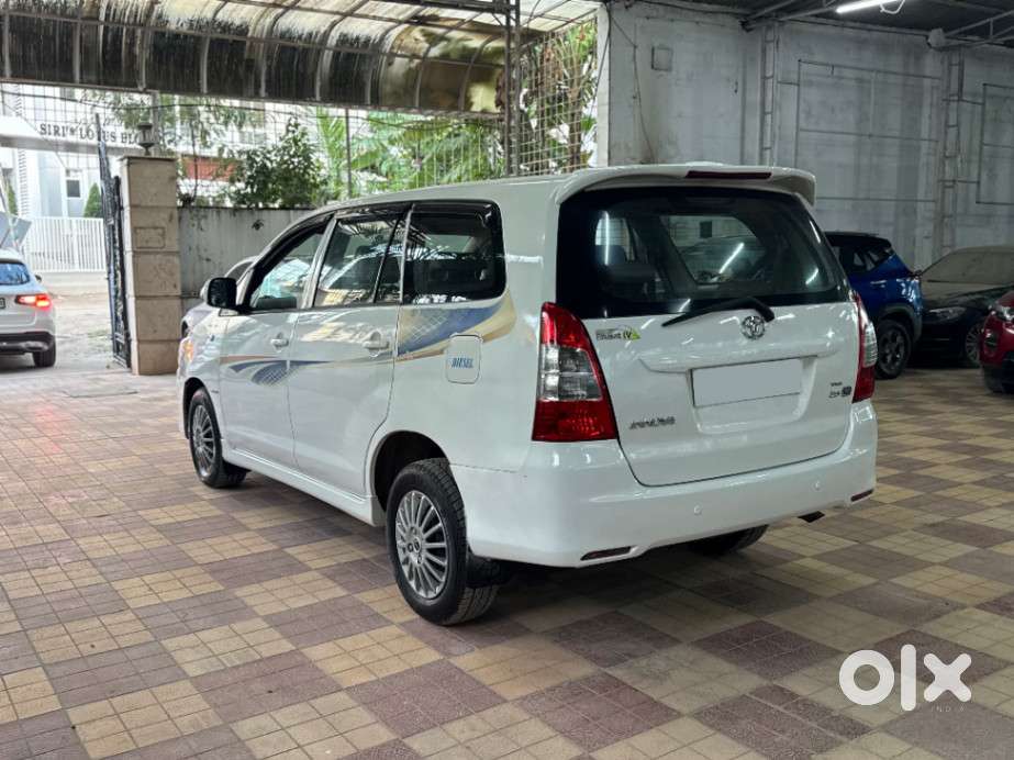 Toyota Innova 2.5 Gx (diesel) 8 Seater, 2013, Diesel