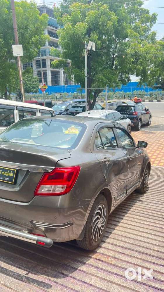 Maruti Suzuki Dzire Vxi Ags, 2022, Petrol