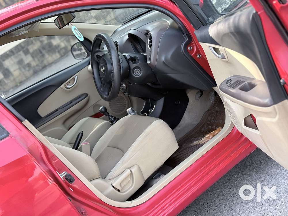 Honda Brio 2011-2013 V Mt, 2013, Petrol