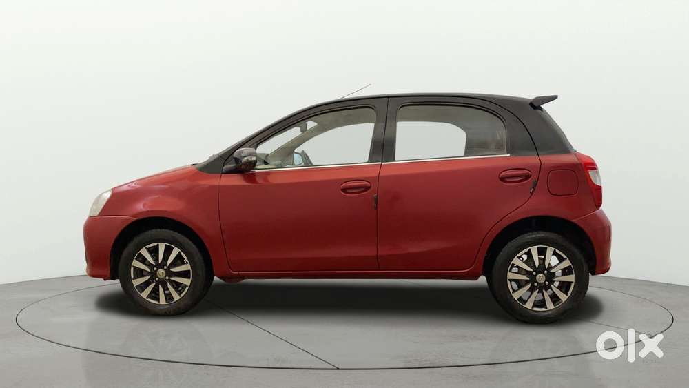 Toyota Etios Liva V Dual Tone, 2019, Petrol