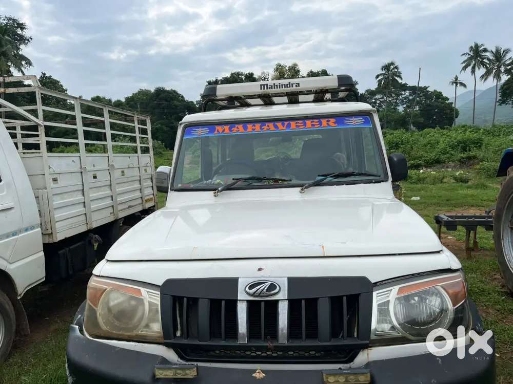 Mahindra Bolero Neo 14