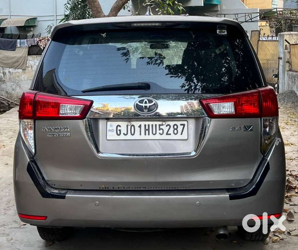 Toyota Innova Crysta