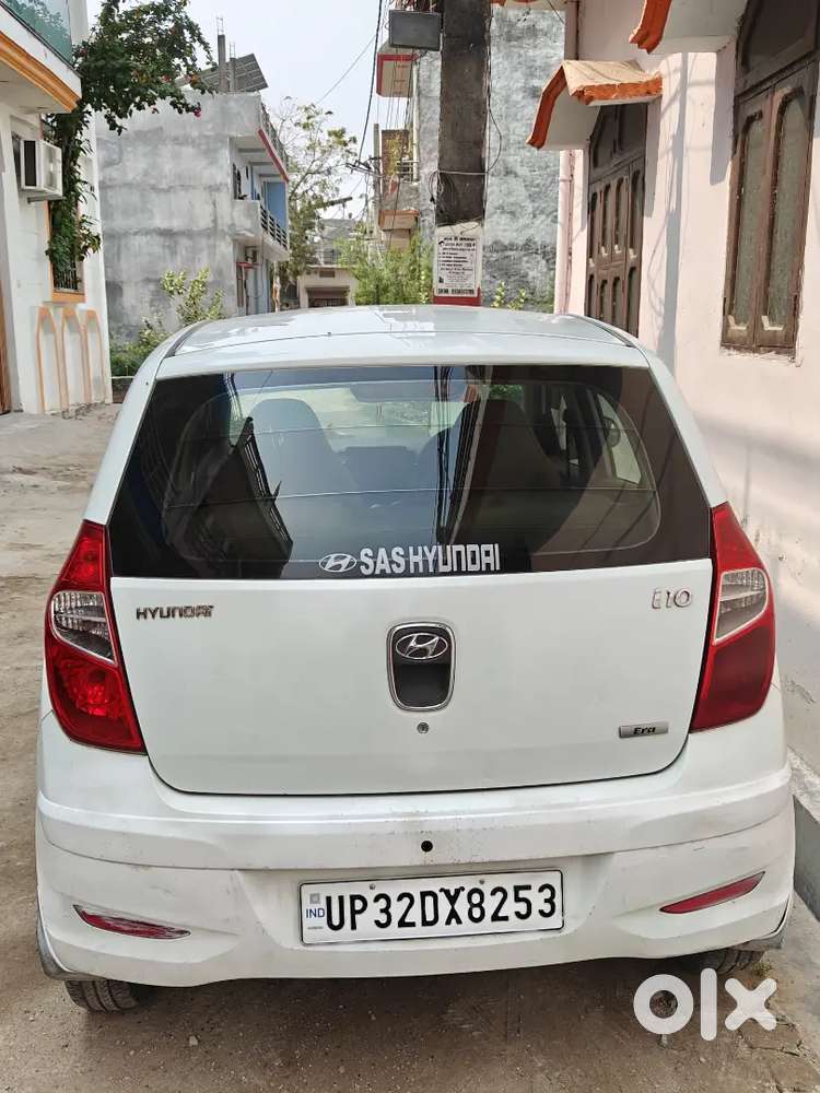 Hyundai I10 -2011 Model , 60k Km Driven .