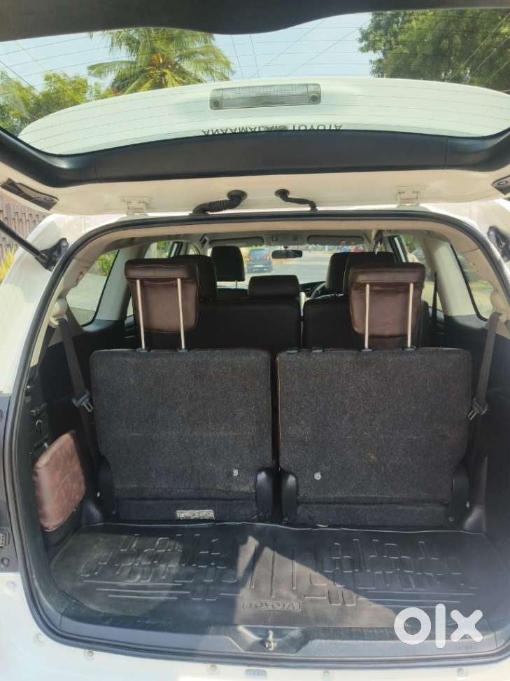 Toyota Innova Crysta 2.4 Gx Mt, 2017, Diesel