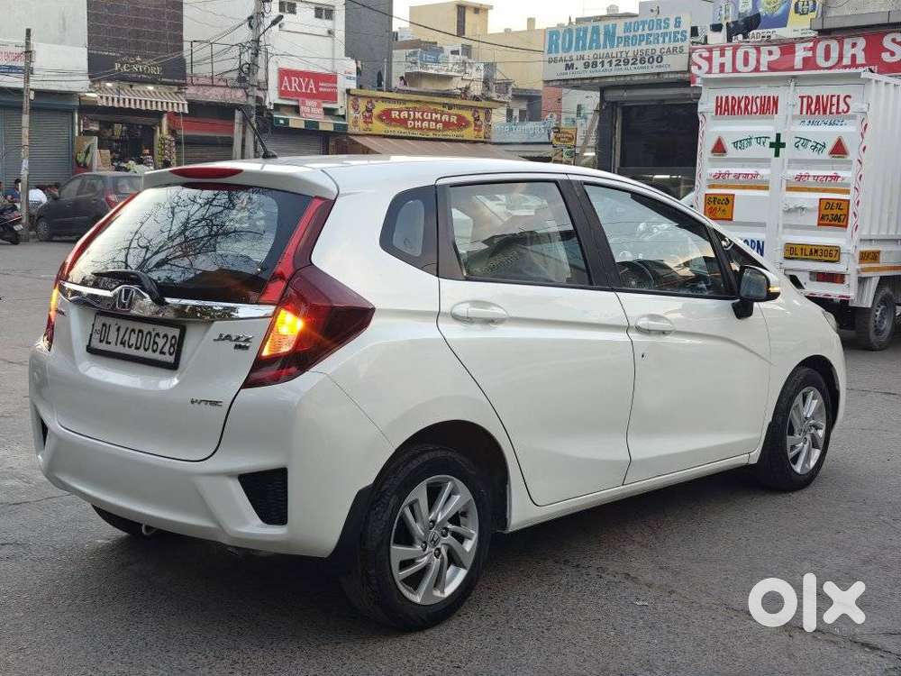 Honda Jazz V At Privilege, 2017, Petrol