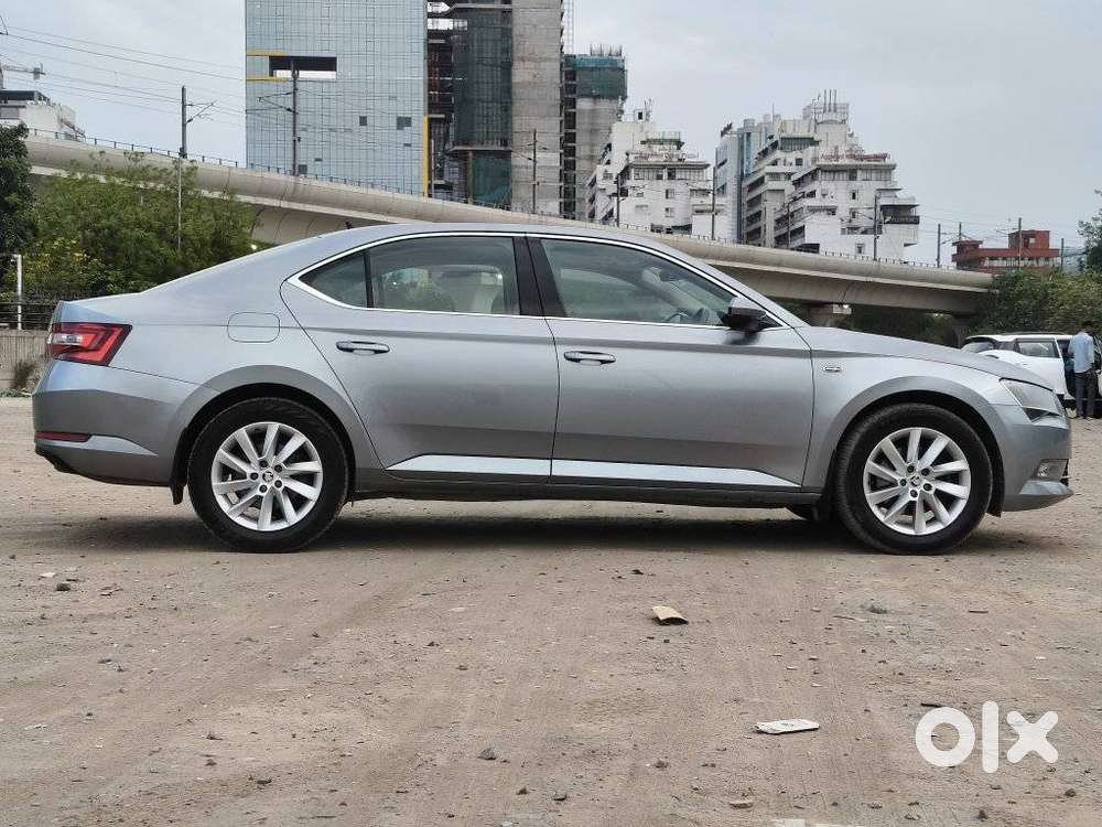 Skoda Superb Lk 1.8 Tsi At, 2016, Petrol