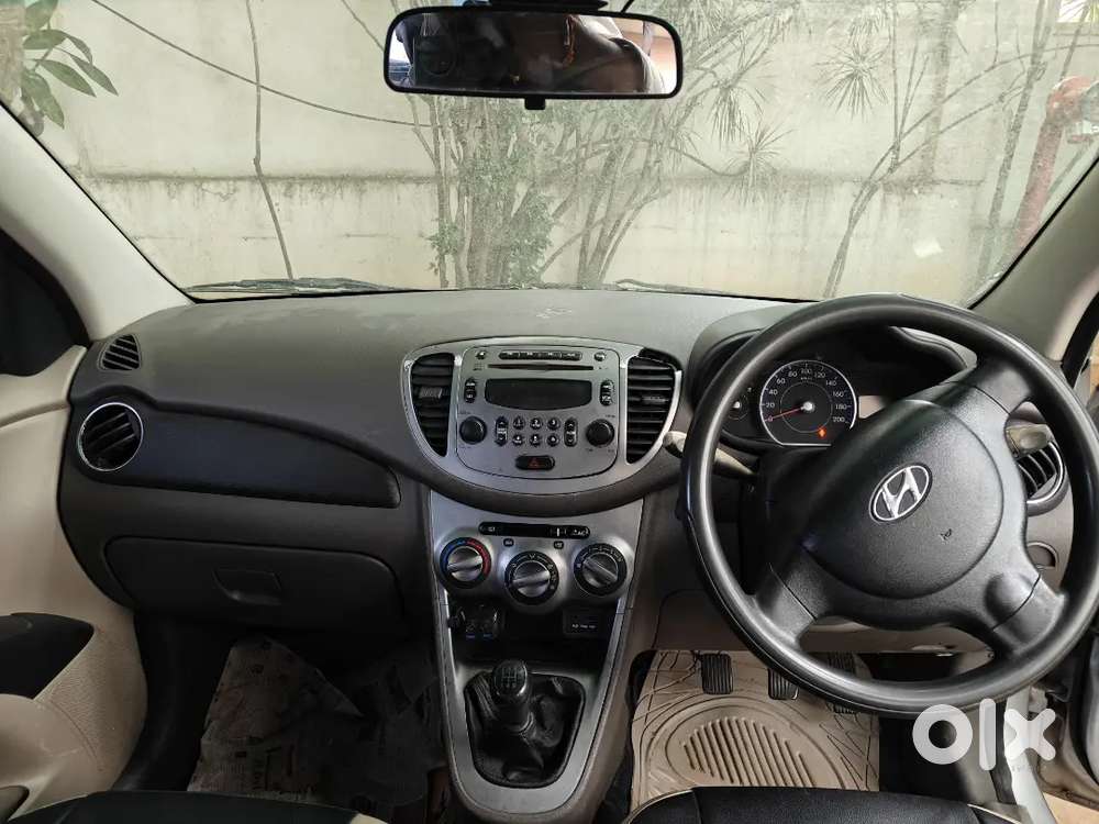 Hyundai I10 Sportz 2012 Petrol