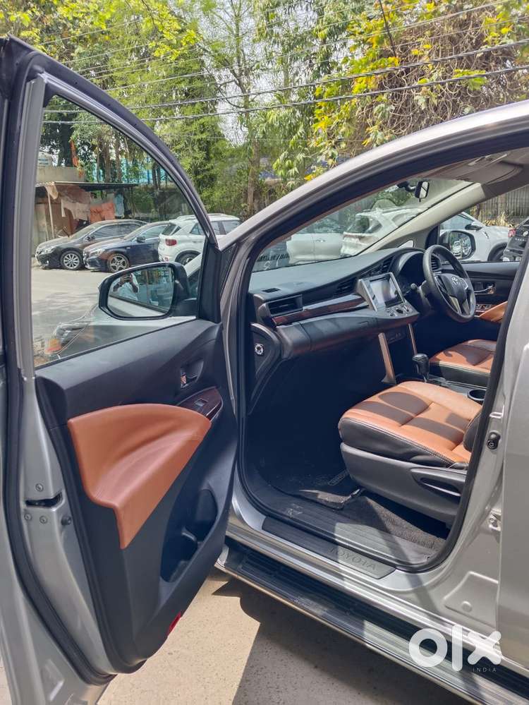 Toyota Innova Crysta 2.7 Gx Limited Edition At 7 Str, 2019, Petrol