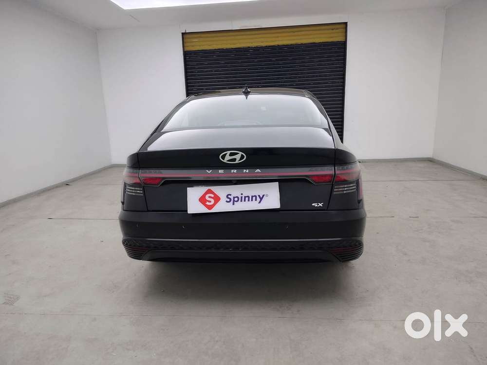 Hyundai Verna 1.5 Sx Petrol Mt, 2023, Petrol