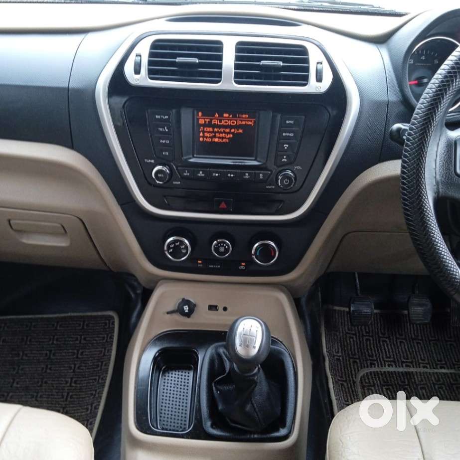 Mahindra Tuv 300 T8, 2020, Diesel