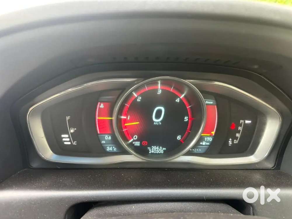 Volvo Xc40 2015 Diesel 240000 Km Driven