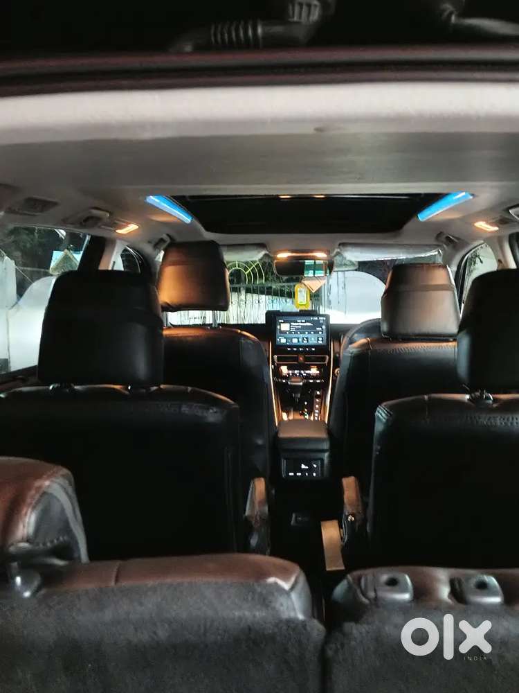 Toyota Innova Hycross 2024 Hybrid