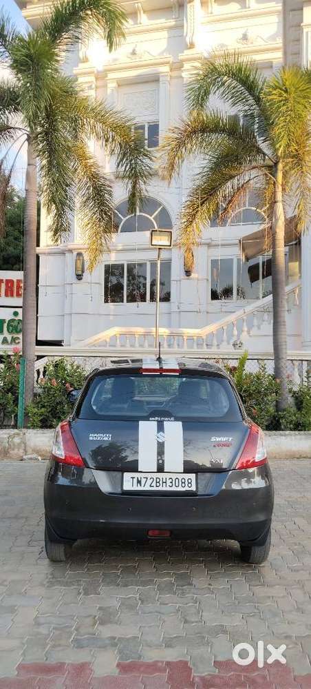 Maruti Suzuki Swift Vxi, 2017, Petrol