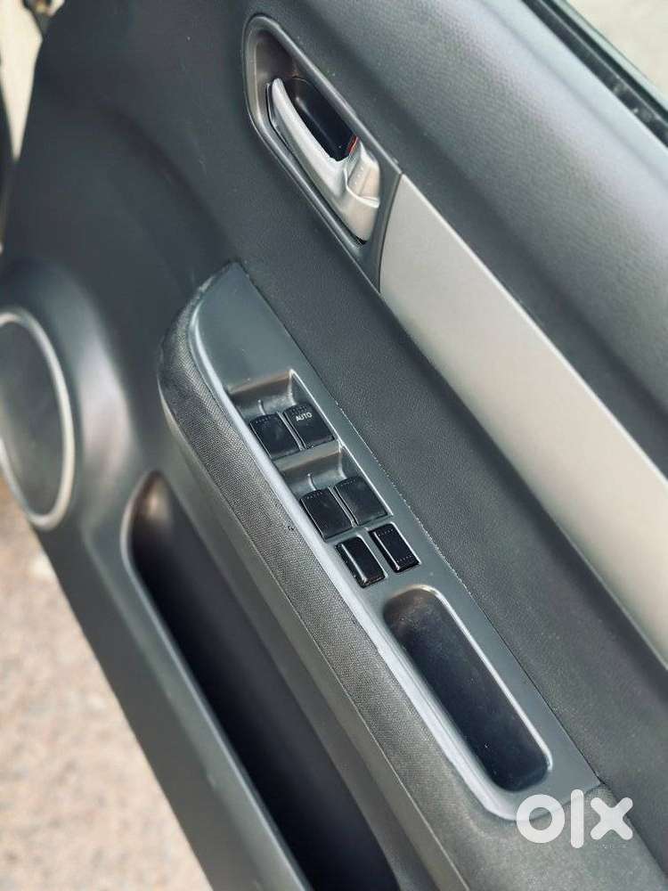 Maruti Suzuki Swift 1.2 Vxi (o), 2010, Petrol