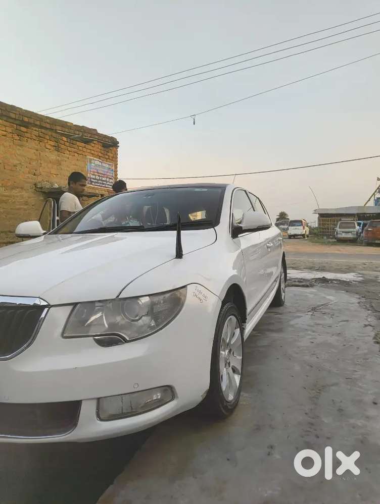 Skoda Superb Ambition Petrol 2015
