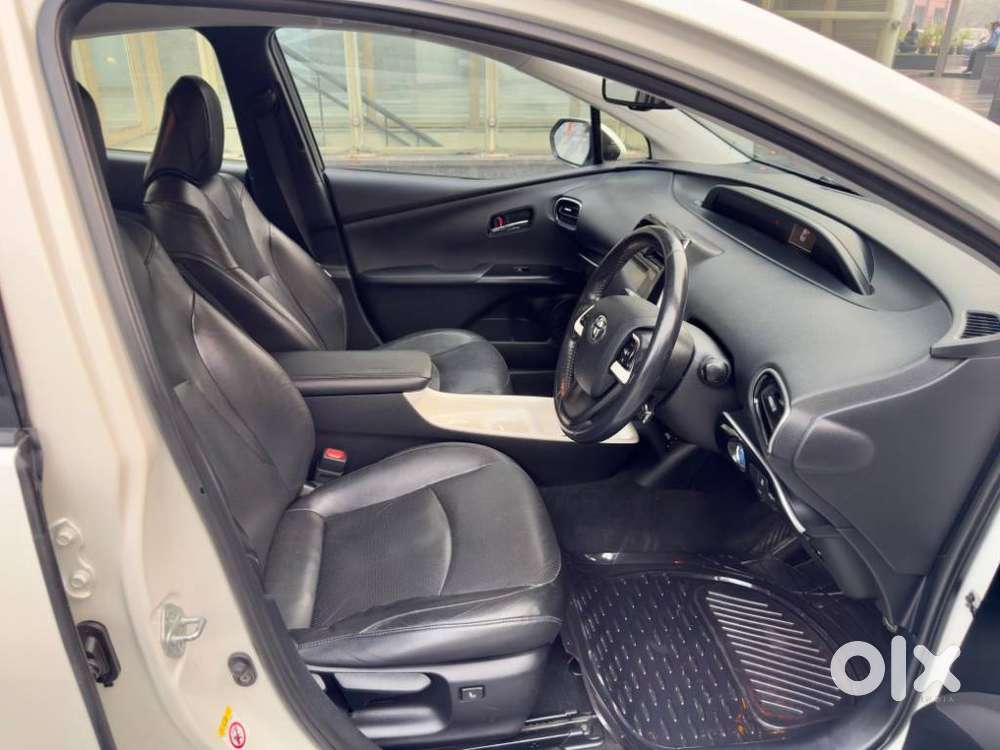 Toyota Prius Z8, 2017, Petrol