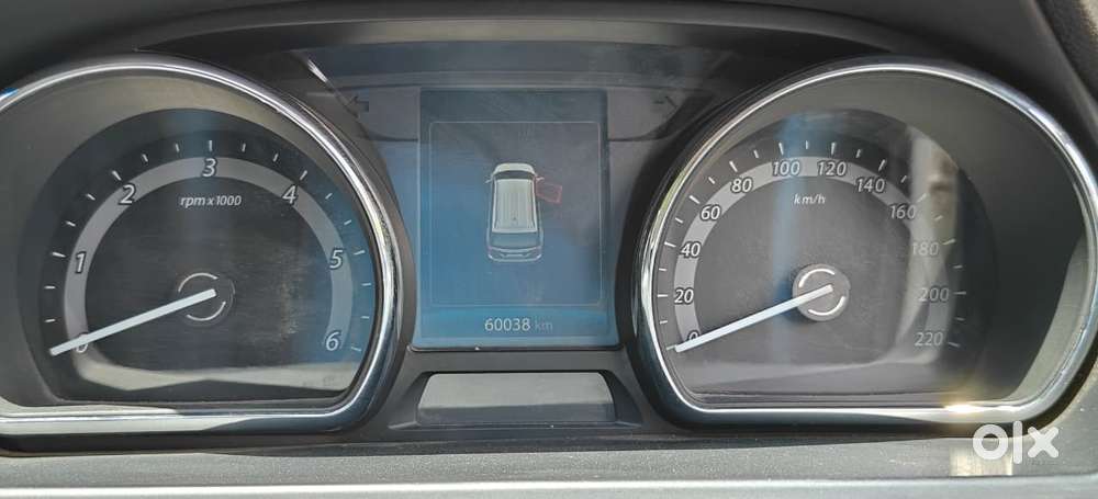 Tata Hexa 2.2 Xe 4x2 7 Str, 2017, Diesel