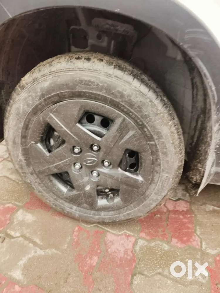 Hyundai Venue Petrol Manual 2025