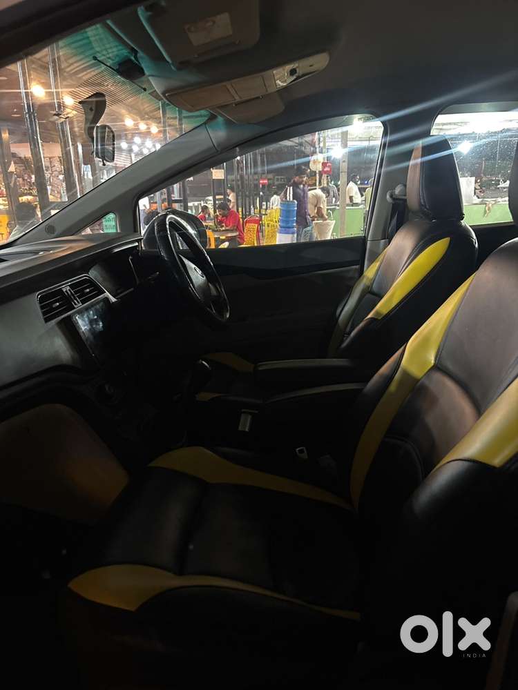 Mahindra Marazzo Diesel 2019