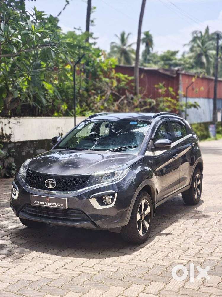 Tata Nexon 1.2 Revotron Xza Plus, 2018, Petrol