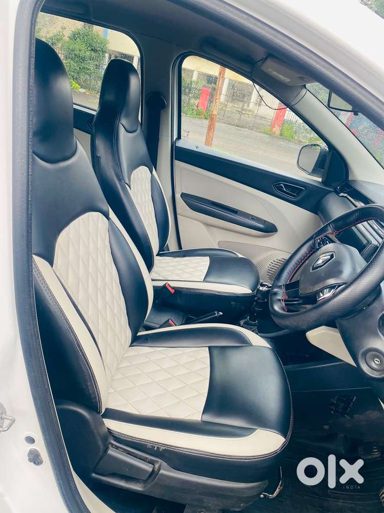 Renault Triber Rxt, 2022, Petrol