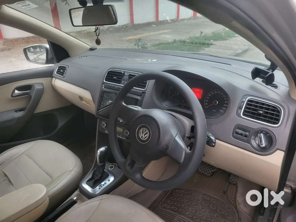 Volkswagen Vento Petrol 2011