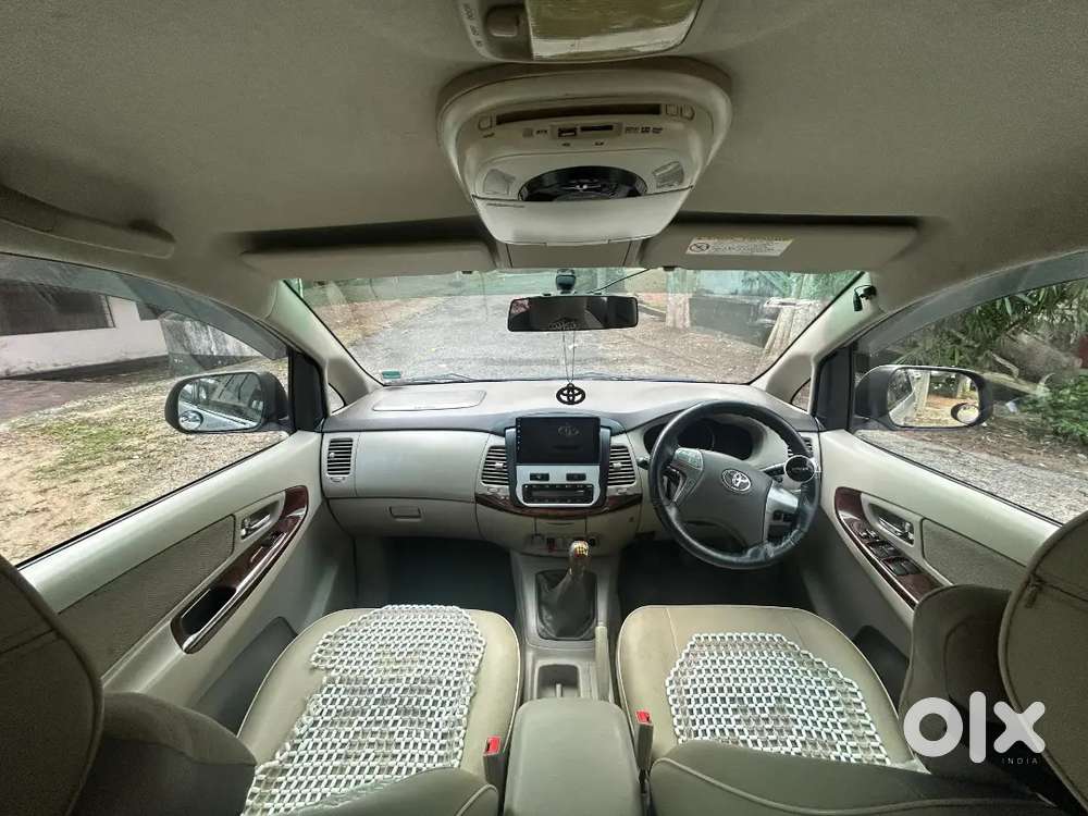 Toyota Innova 2012 Diesel 85000 Km Driven