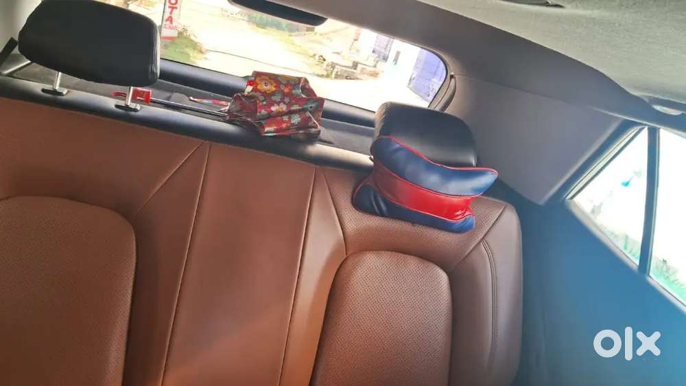 Hyundai Venue Turbo 2019, With Sunroof
