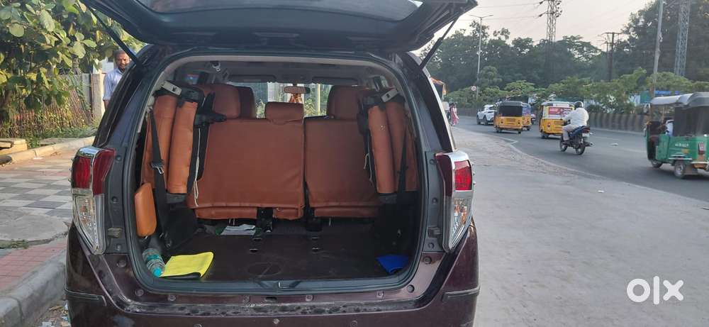 Toyota Innova Crysta 2.4 G Mt 8s, 2016, Diesel