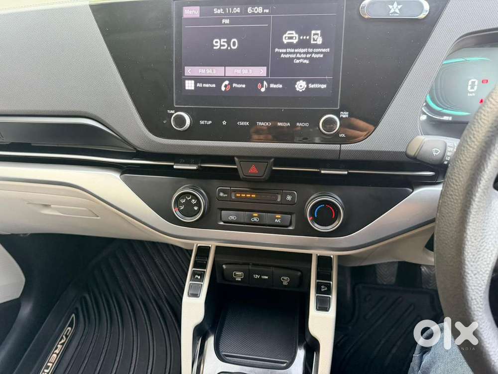 Kia Carens 1.4 Prestige 7 Str, 2022, Petrol