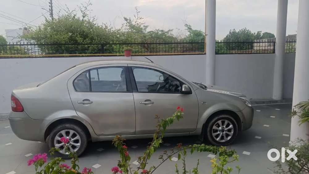 Ford Classic 2012 Petrol 58000km Driven