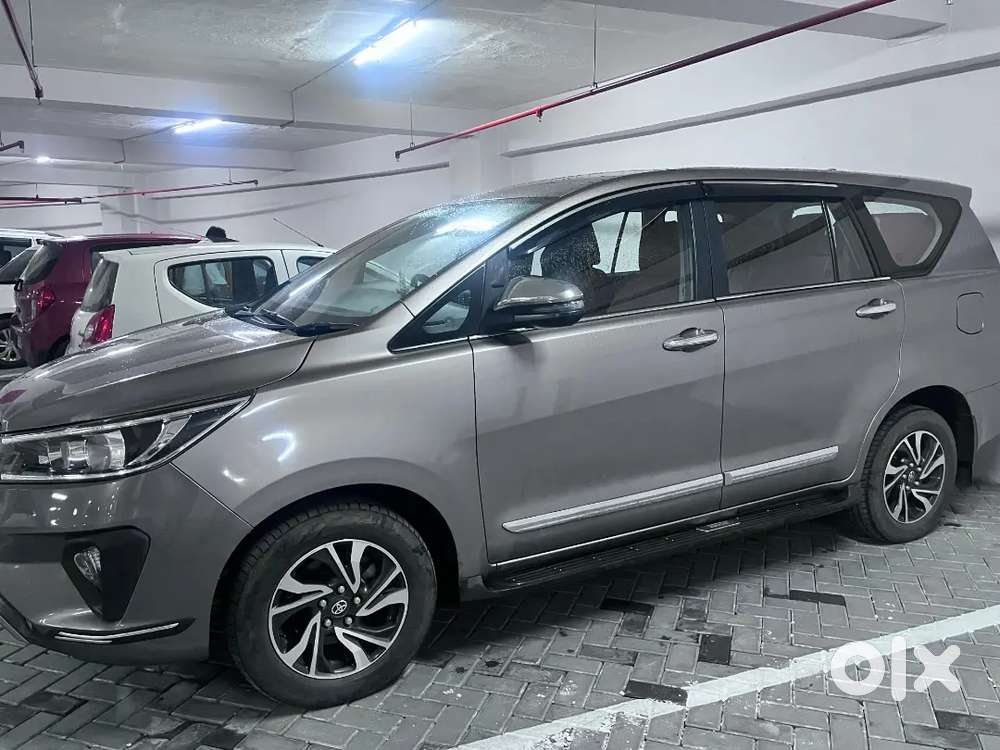 Toyota Innova Crysta Diesel 2021 Variant