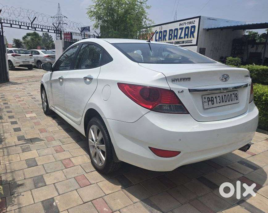 Hyundai Verna Fluidic 1.6 Crdi Sx Opt, 2012, Diesel